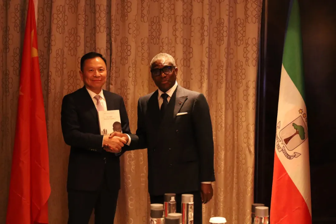 赤道几内亚共和国访华代表与创世大发深入探讨产业协同发展